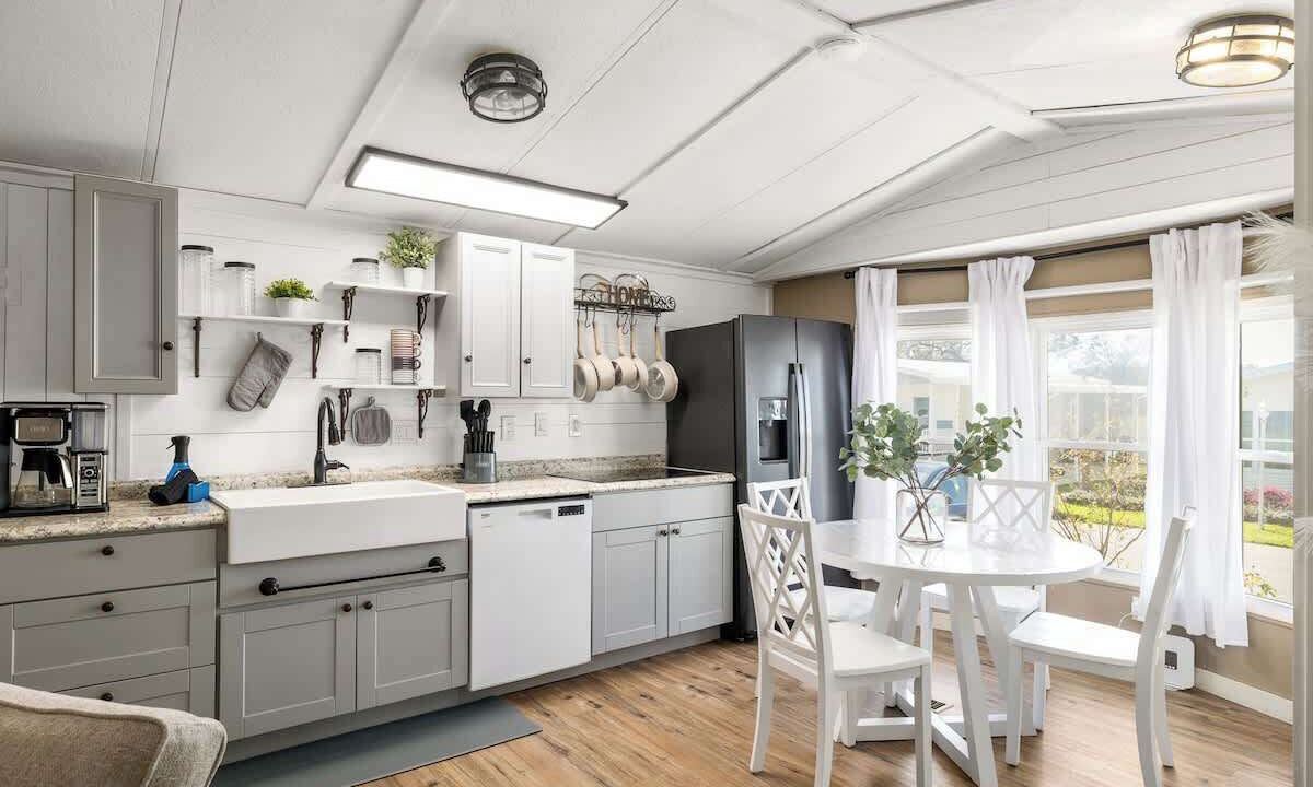 Photo of Kitchen in Dade City
