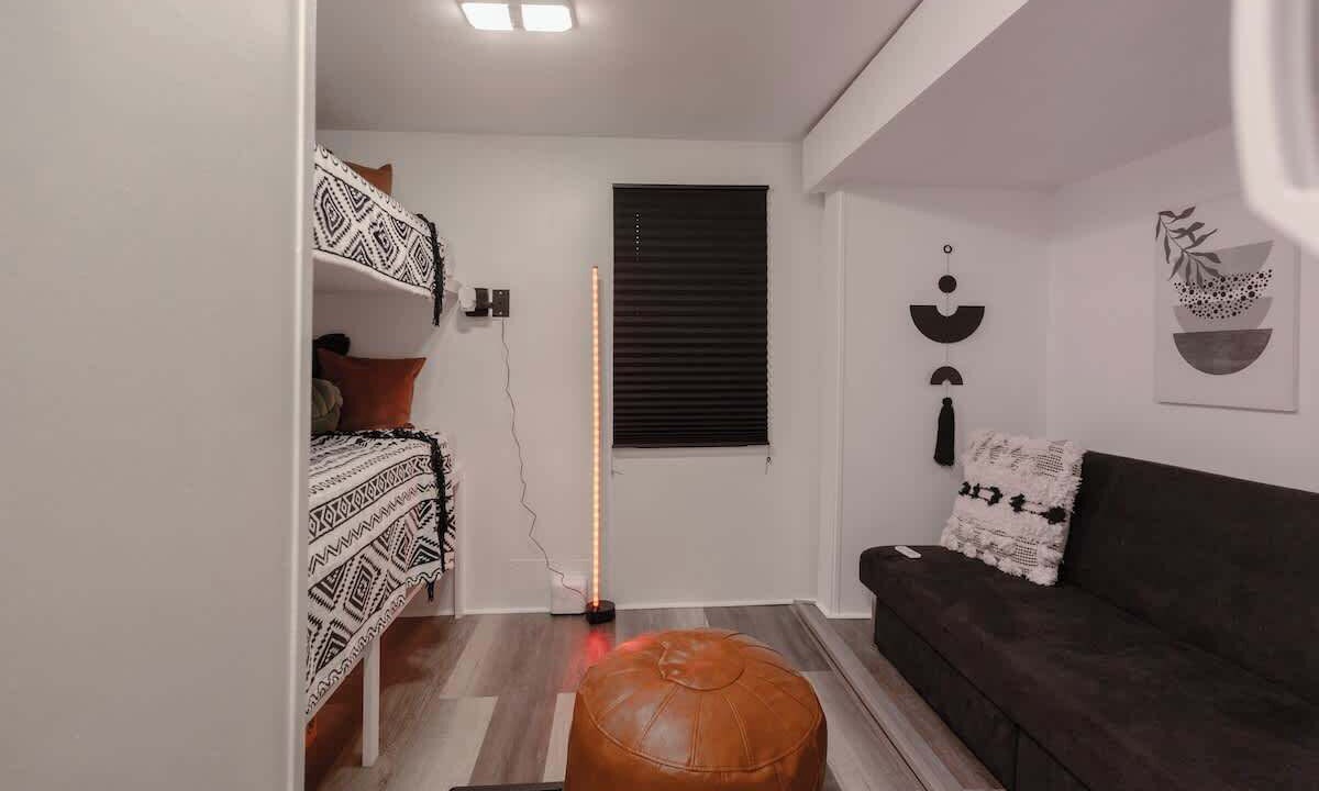 Photo of Livingroom in Ellenwood