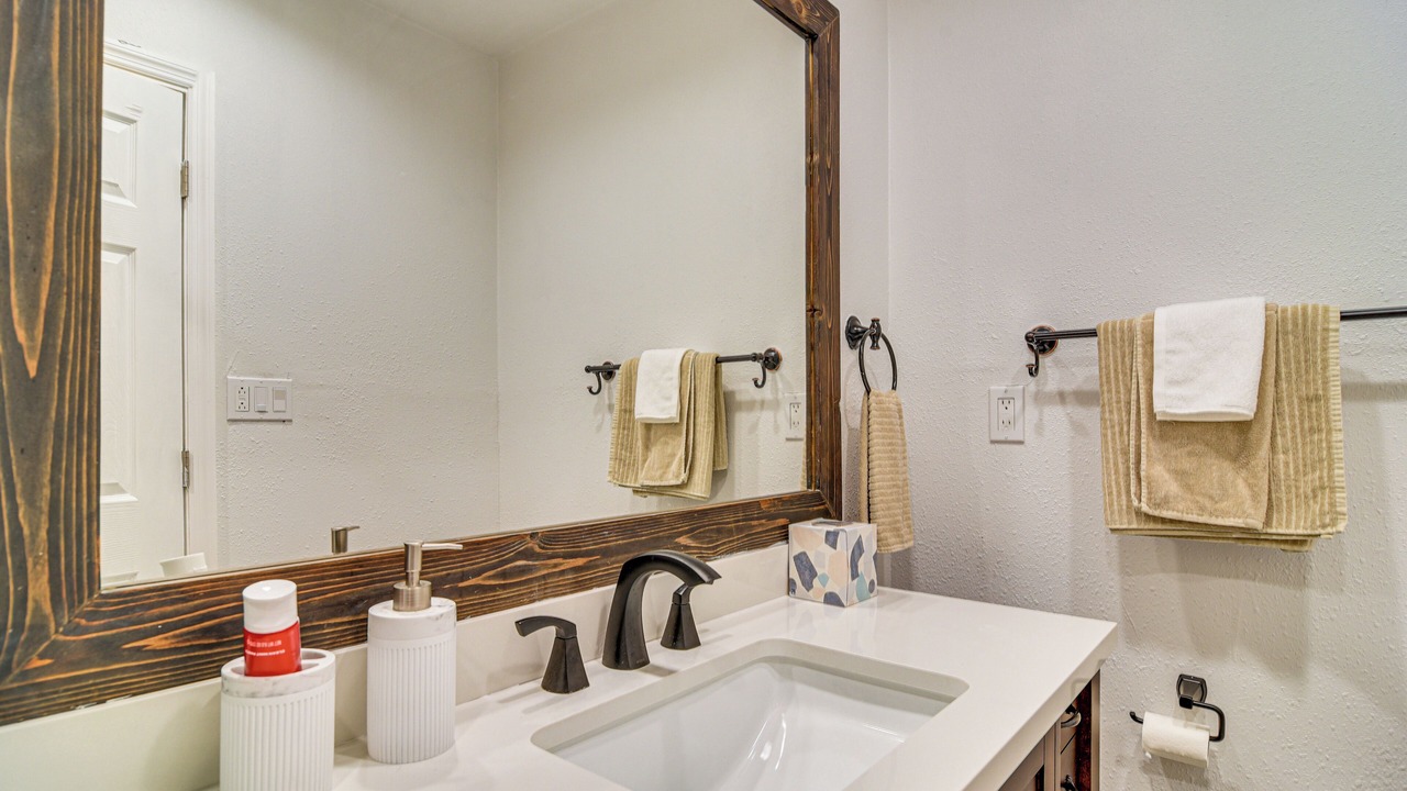 Photo of Bathroom in Bay Crest Park