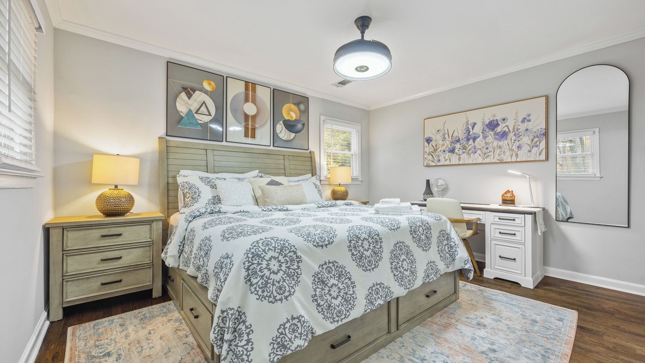 Photo of Bedroom in Buckhead