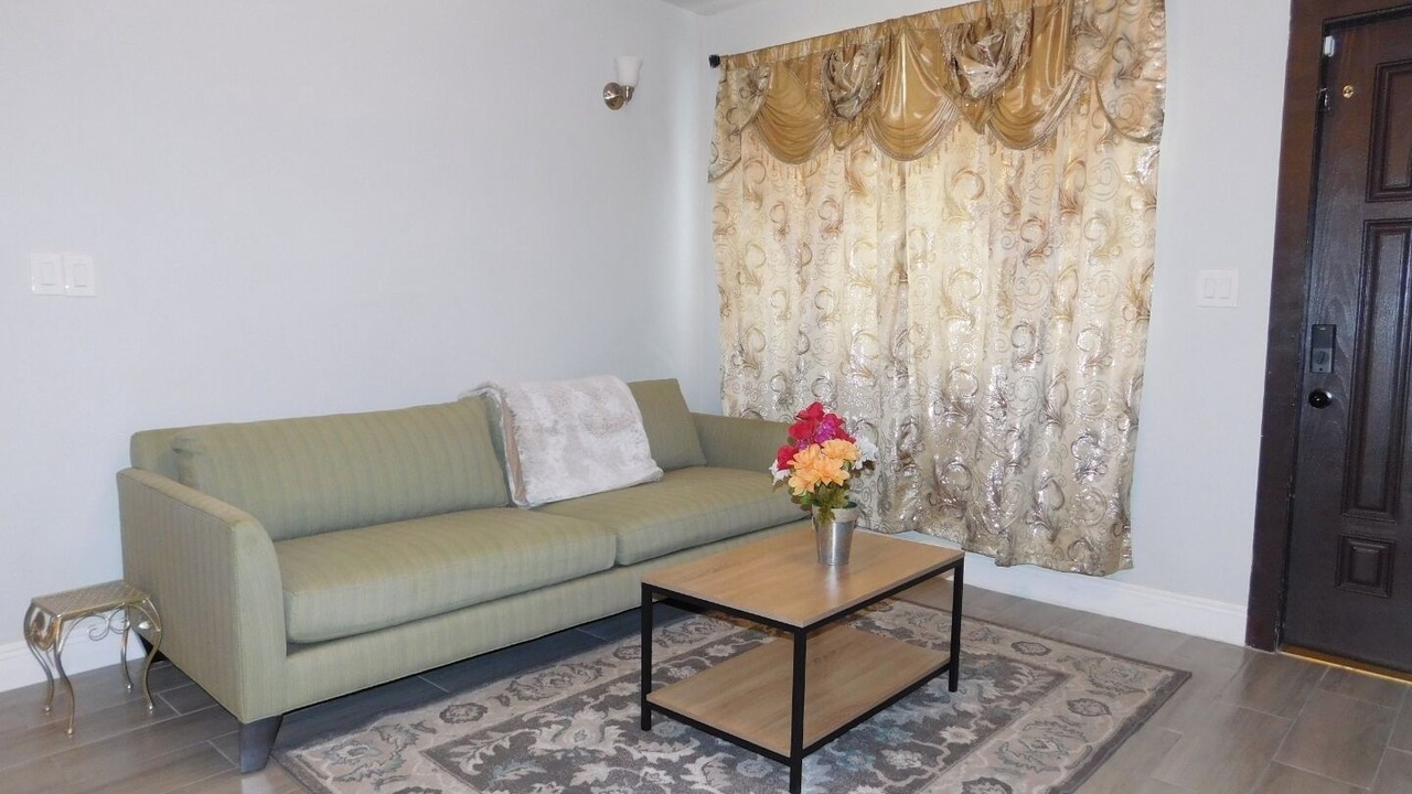 Photo of Livingroom in West Park