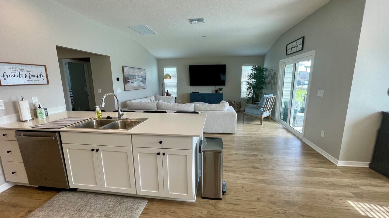 Photo of Livingroom in Sumter County