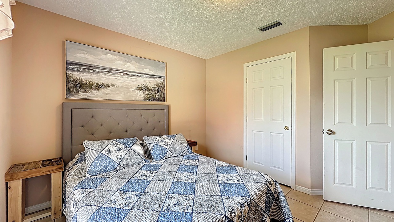 Photo of Bedroom in Doctors Inlet
