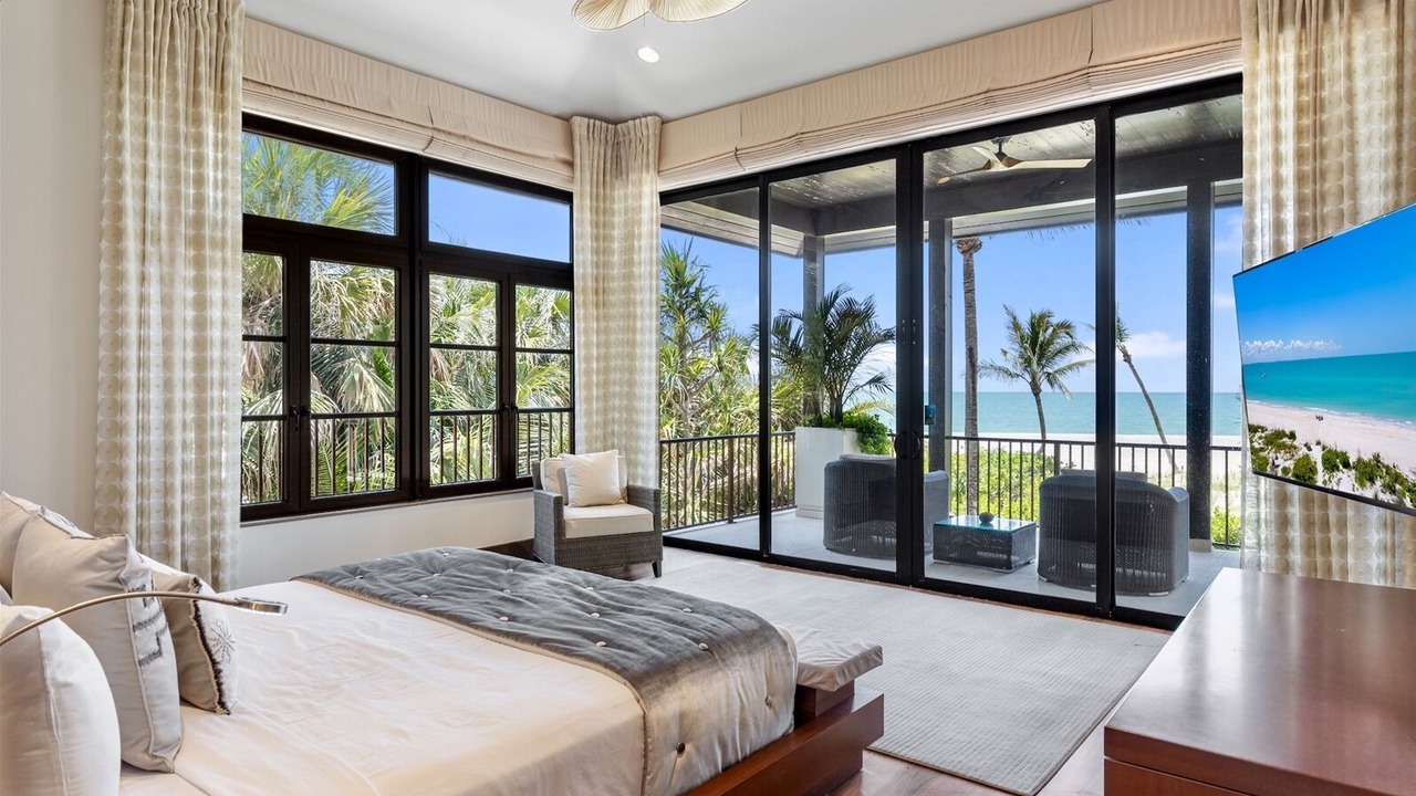 Photo of Bedroom in Gulf Shores