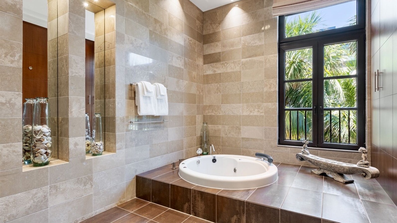 Photo of Bathroom in Gulf Shores