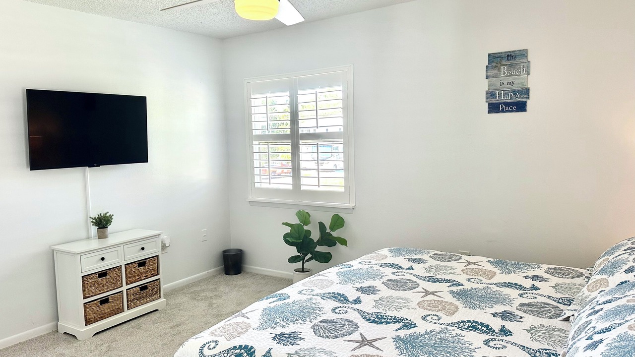 Photo of Bedroom in Crystal Beach