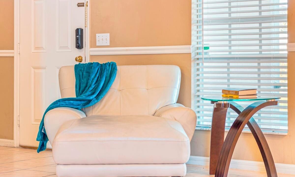 Photo of Livingroom in Legacy Park