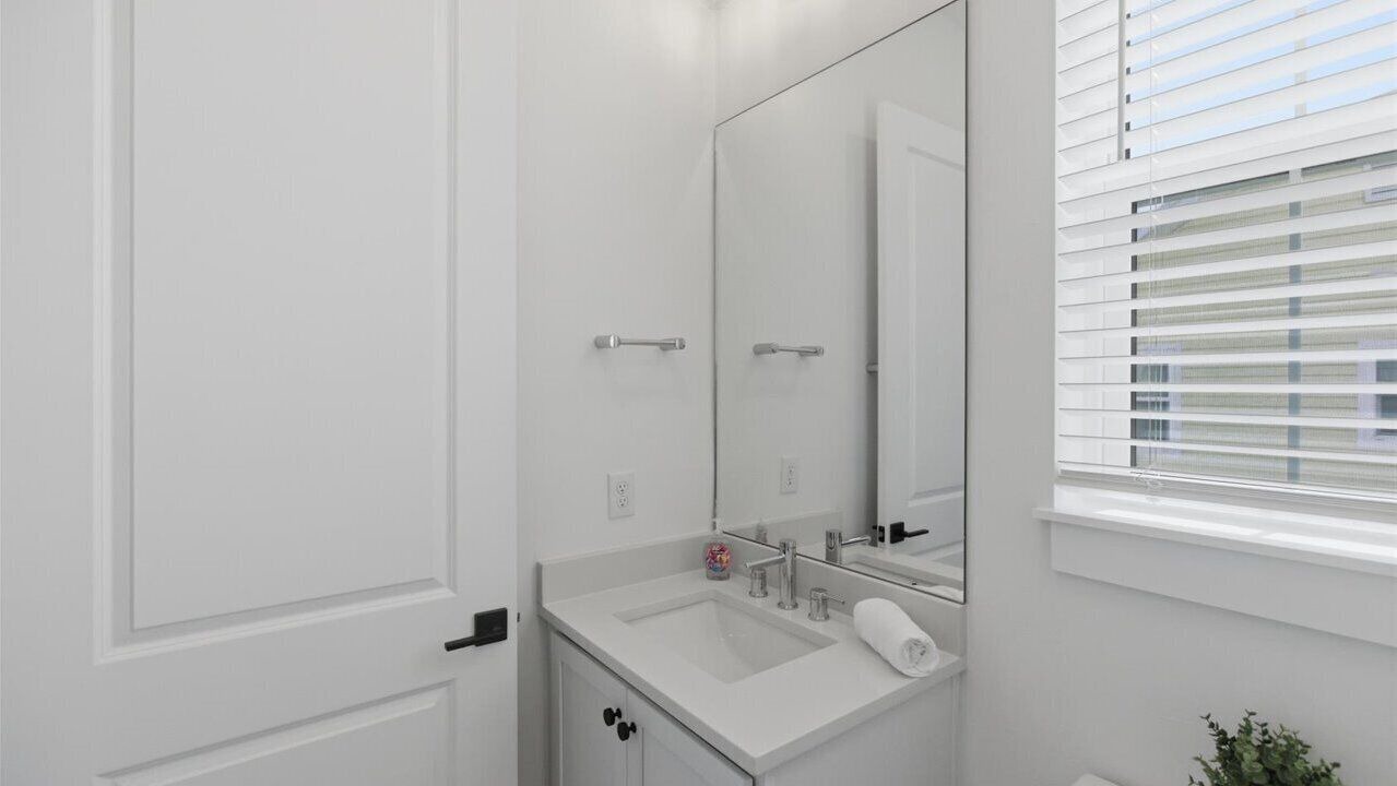 Photo of Bathroom in Hills T P