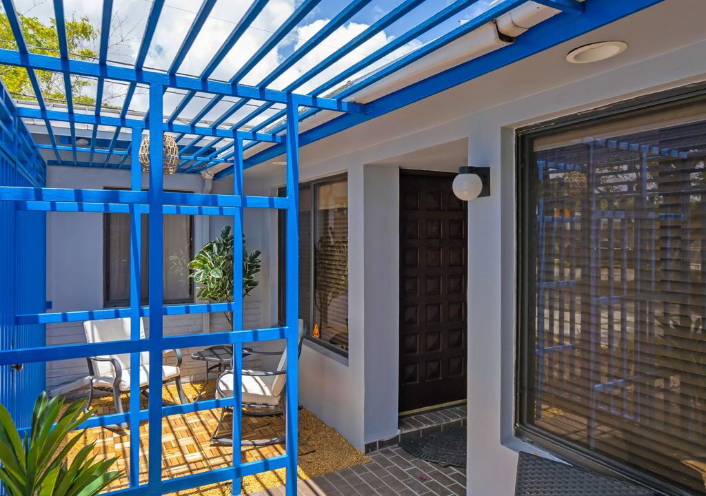Photo of Patio Balcony in Coral Terrace