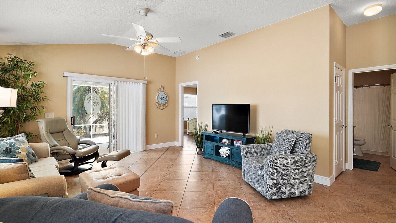 Photo of Livingroom in Virginia Trace