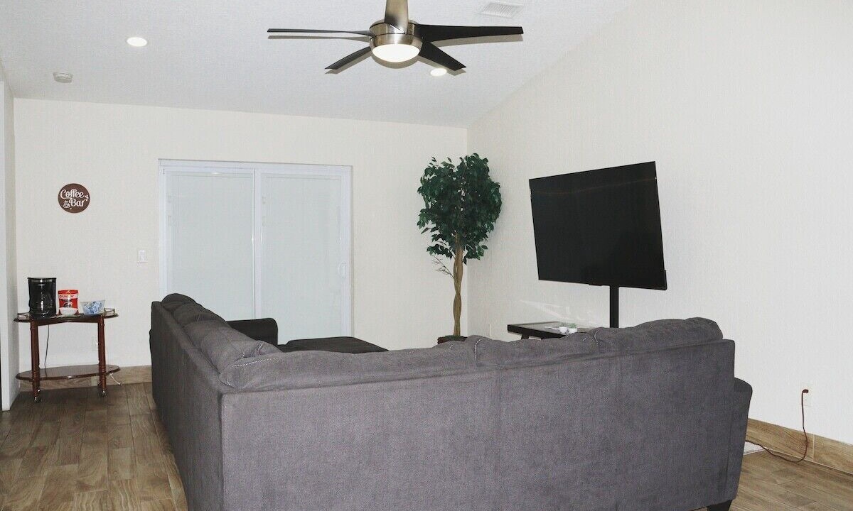 Photo of Livingroom in Pine Hills