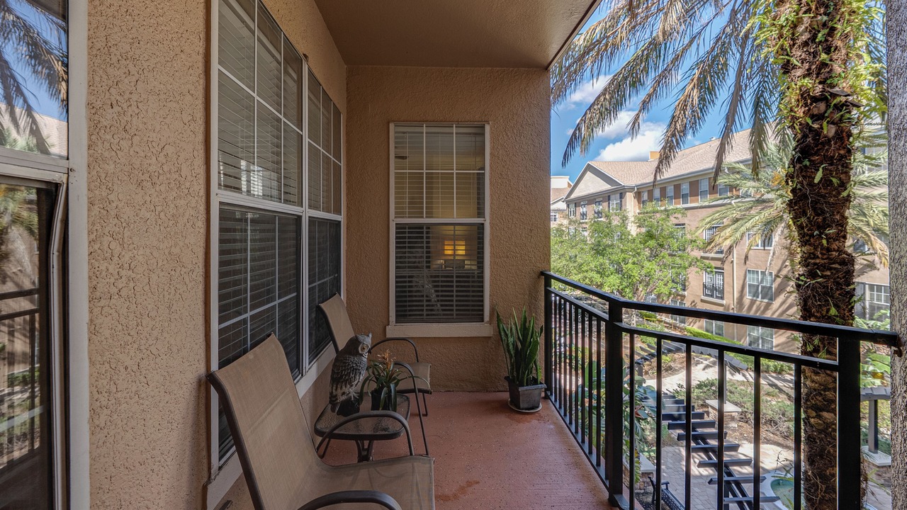 Photo of Patio Balcony in Carver City - Lincoln Gardens