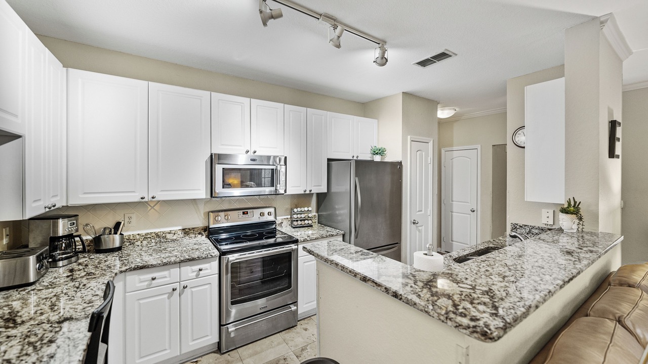 Photo of Kitchen in Carver City - Lincoln Gardens