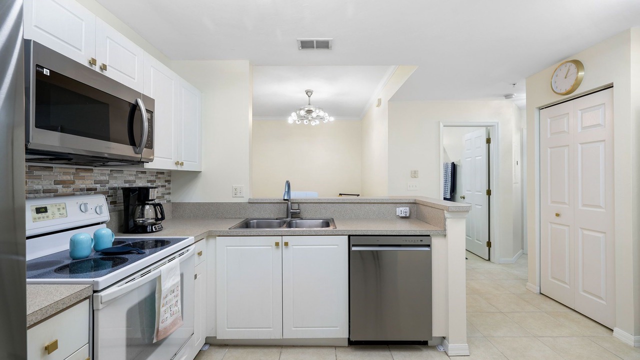 Photo of Kitchen in Beachwalk Isles