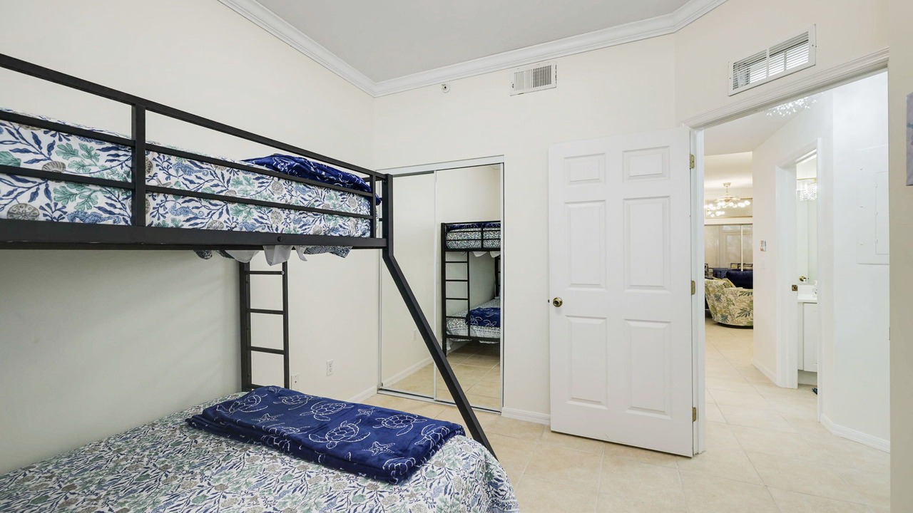 Photo of Bedroom in Beachwalk Isles