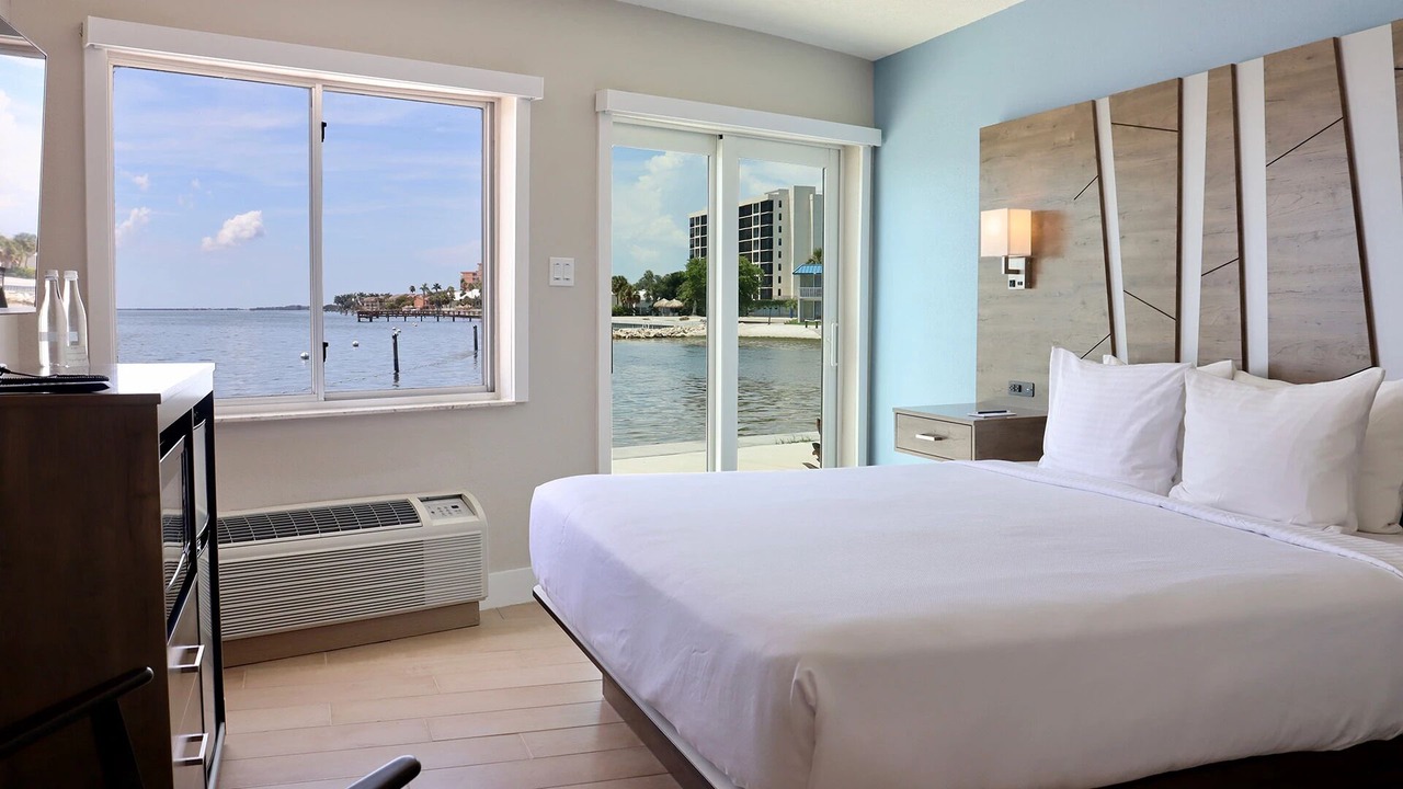 Photo of Bedroom in Pinellas Point