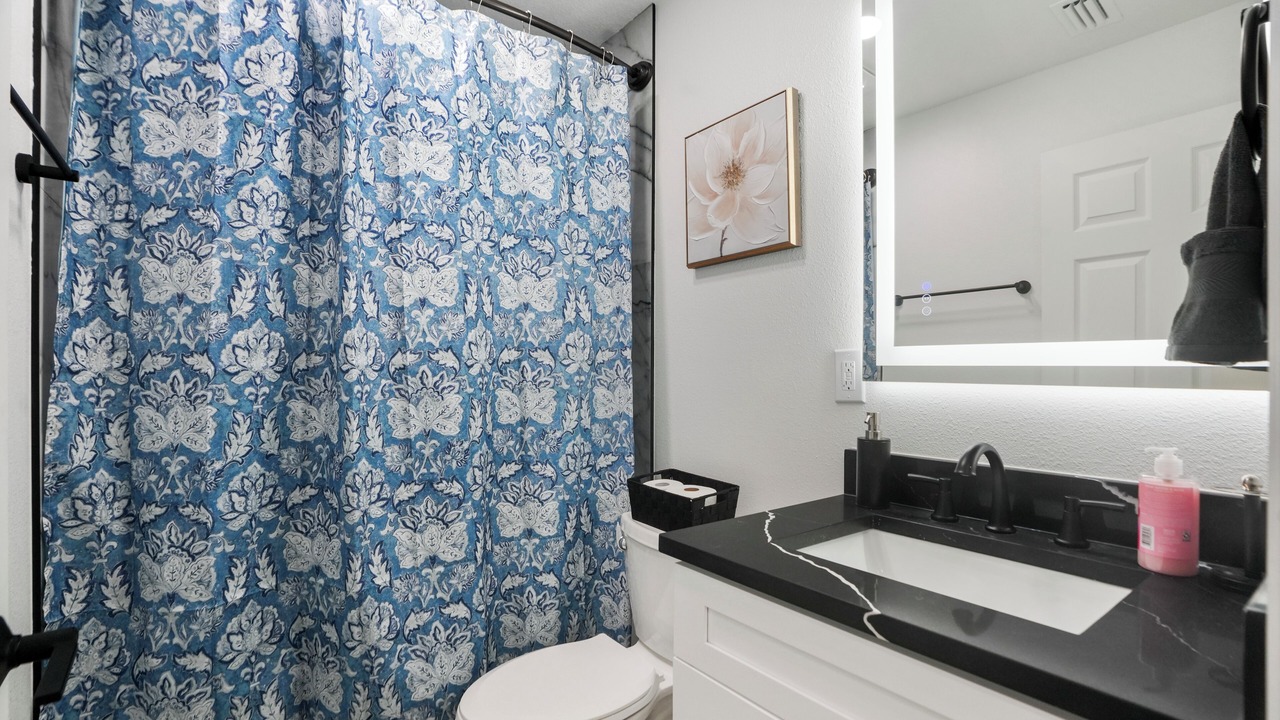 Photo of Bathroom in Limona Improvement