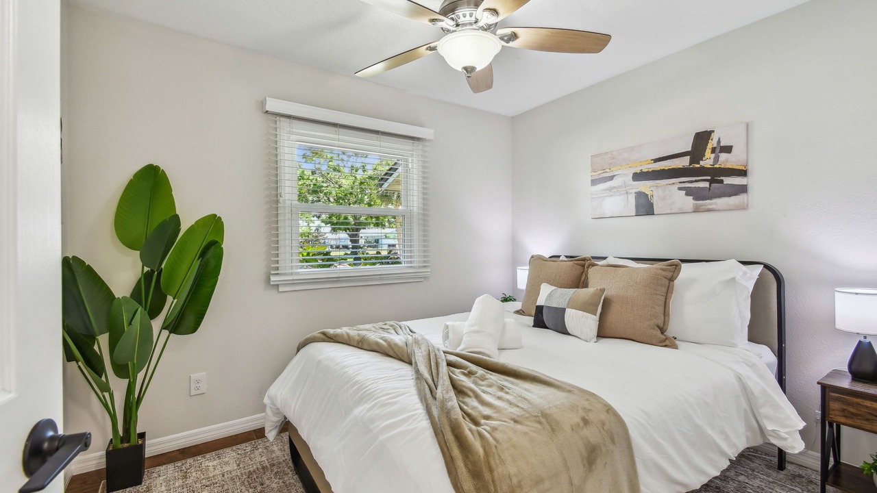 Photo of Bedroom in Bay Crest Park