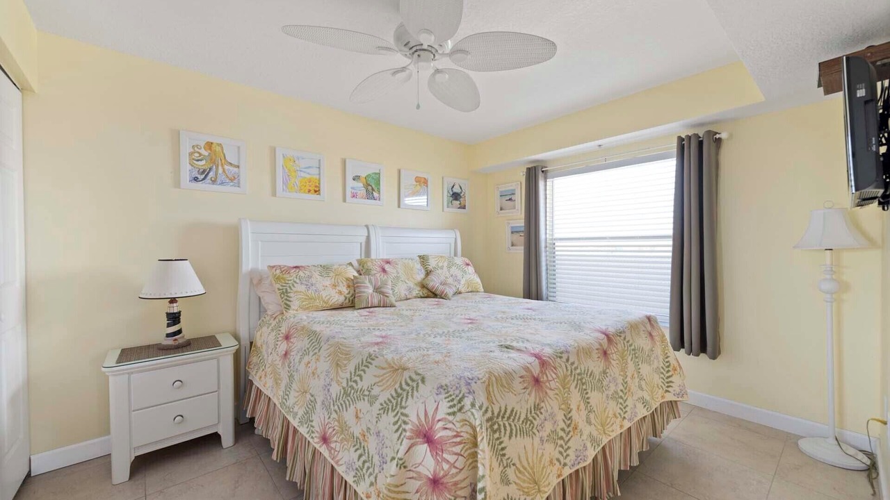 Photo of Bedroom in Seawinds Condo