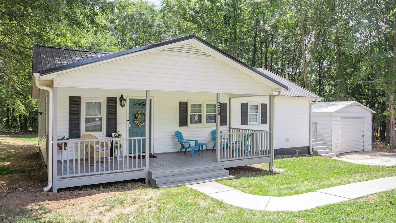 Photo of Outdoor in Powdersville