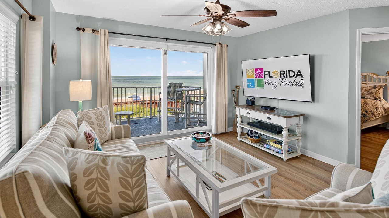 Photo of Livingroom in Seawinds Condo