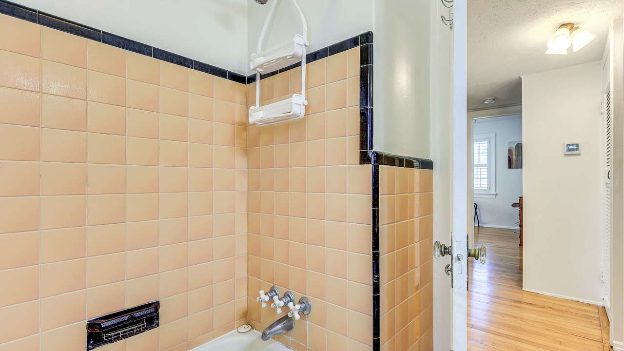 Photo of Bathroom in South Riverside