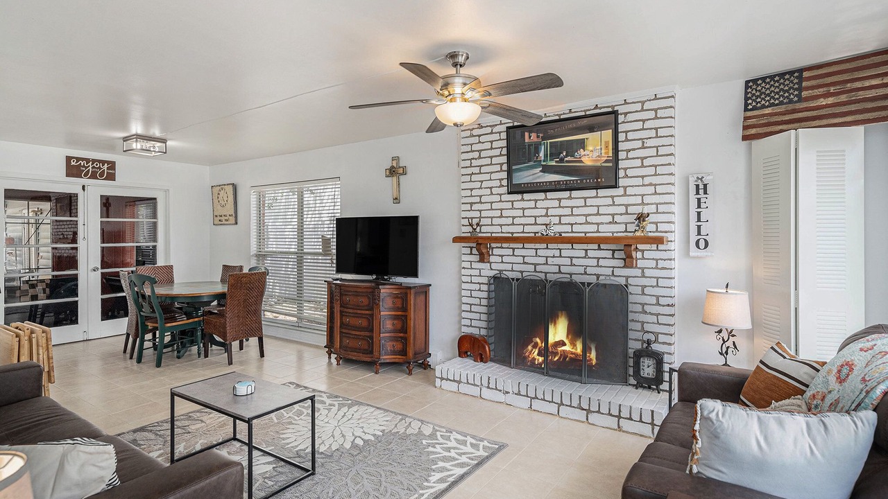 Photo of Livingroom in Davis Islands