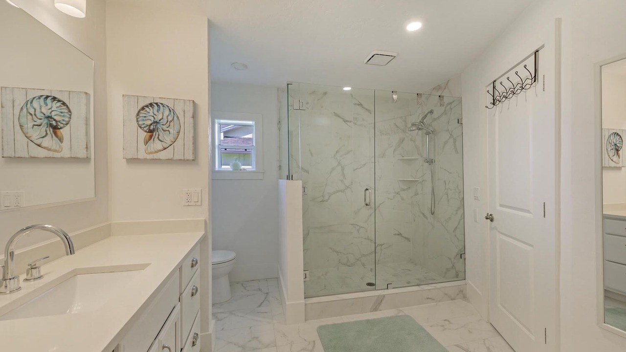 Photo of Bathroom in Lely Golf Estates