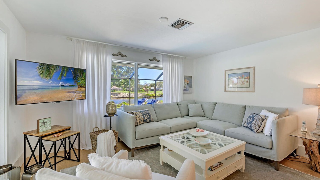 Photo of Livingroom in Lely Golf Estates