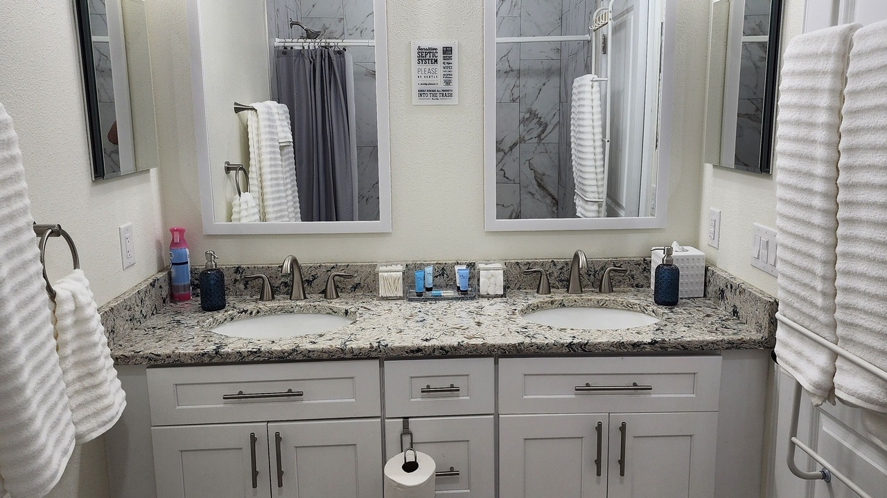 Photo of Bathroom in Citrus Springs