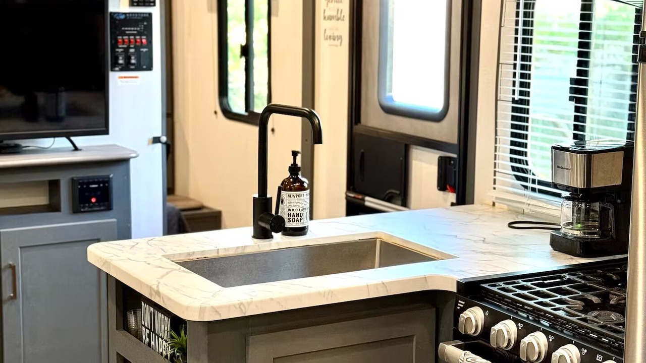 Photo of Kitchen in Downtown Zephyrhills