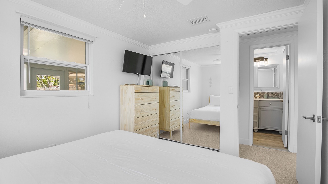 Photo of Bedroom in Holmes Beach