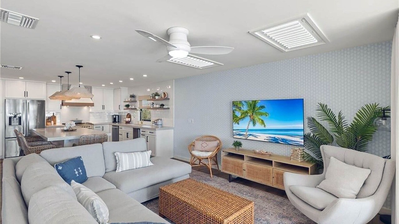 Photo of Livingroom in Captiva