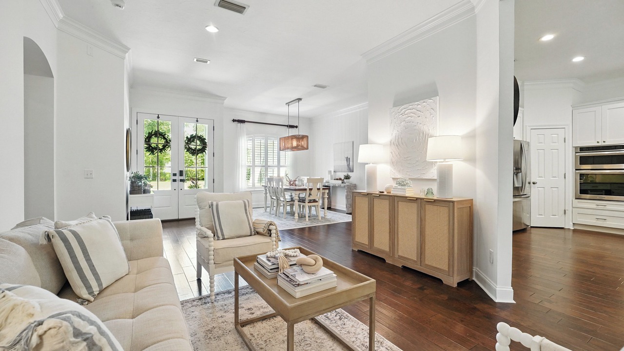 Photo of Livingroom in Palm Valley