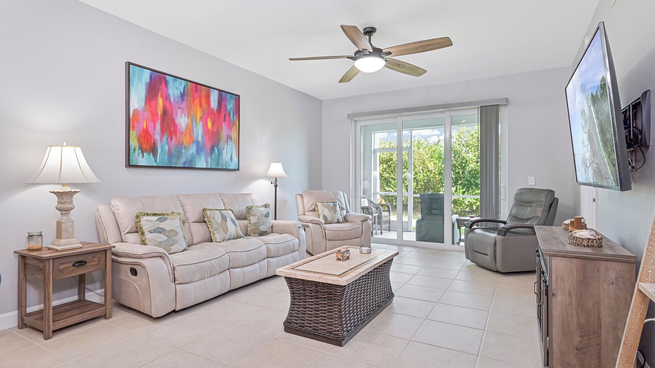 Photo of Livingroom in Majestic Palms