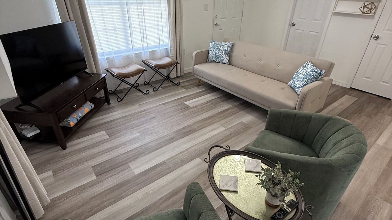 Photo of Livingroom in Lake City