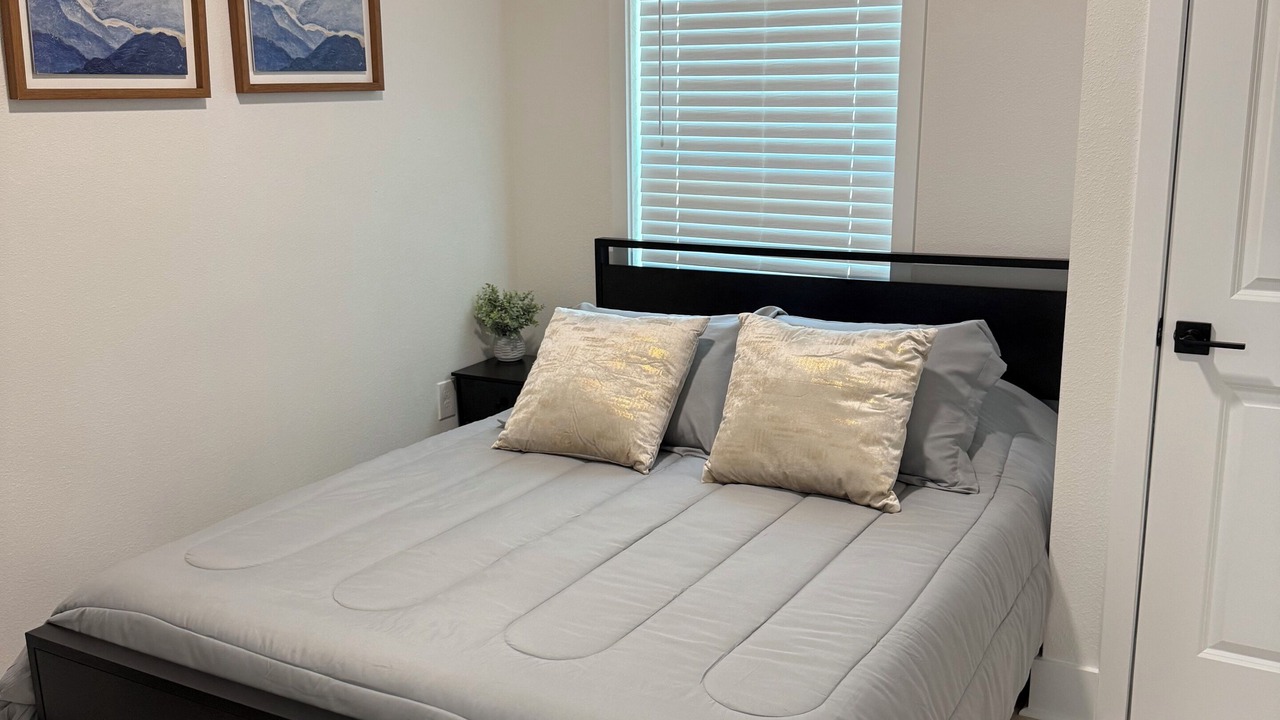 Photo of Bedroom in Tarpon Springs