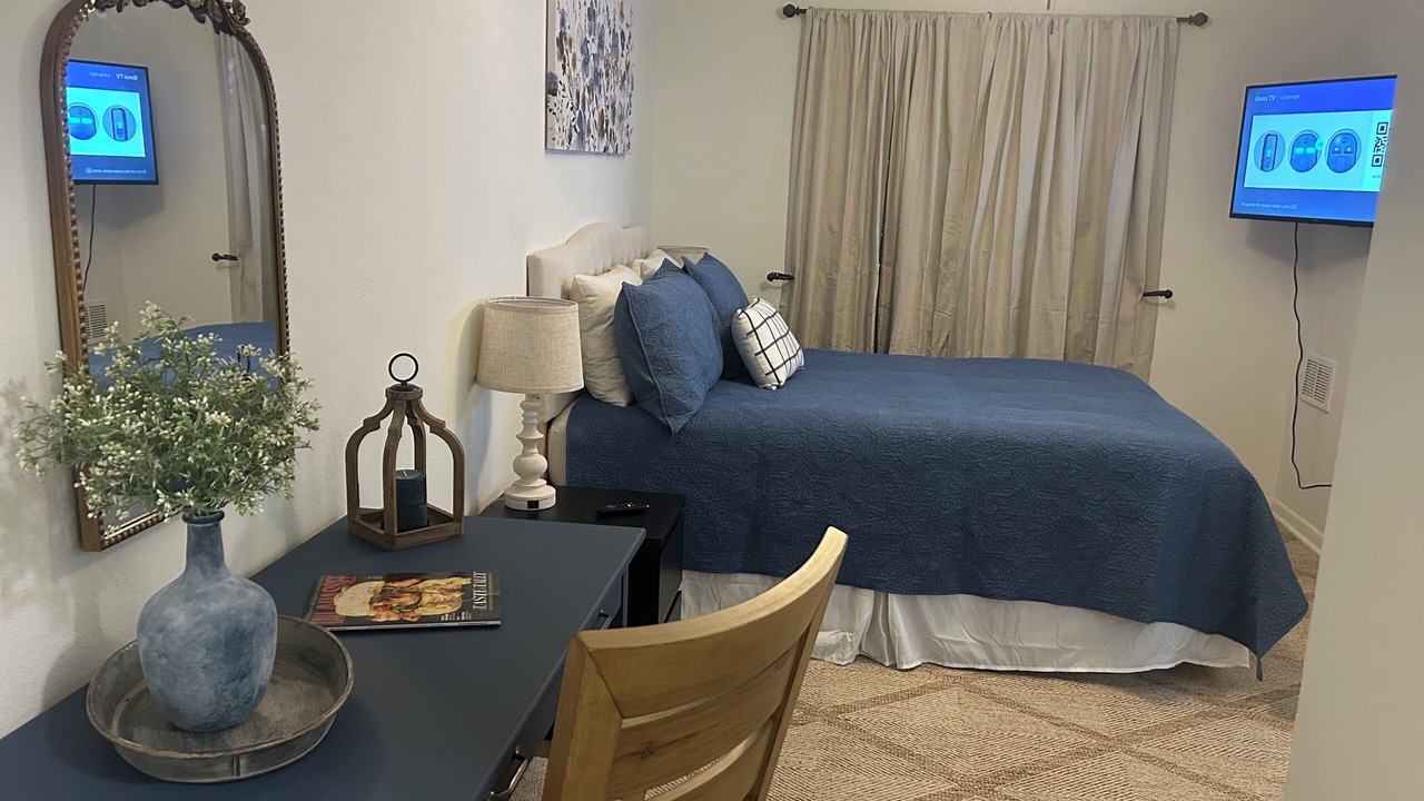 Photo of Bedroom in Tallahassee
