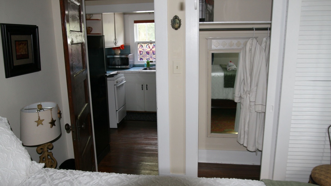 Photo of Bedroom in Howey-in-the-Hills