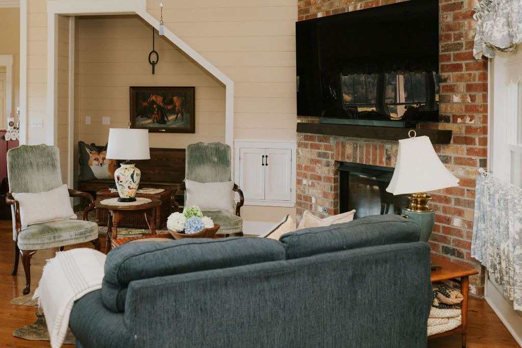 Photo of Livingroom in Tallahassee