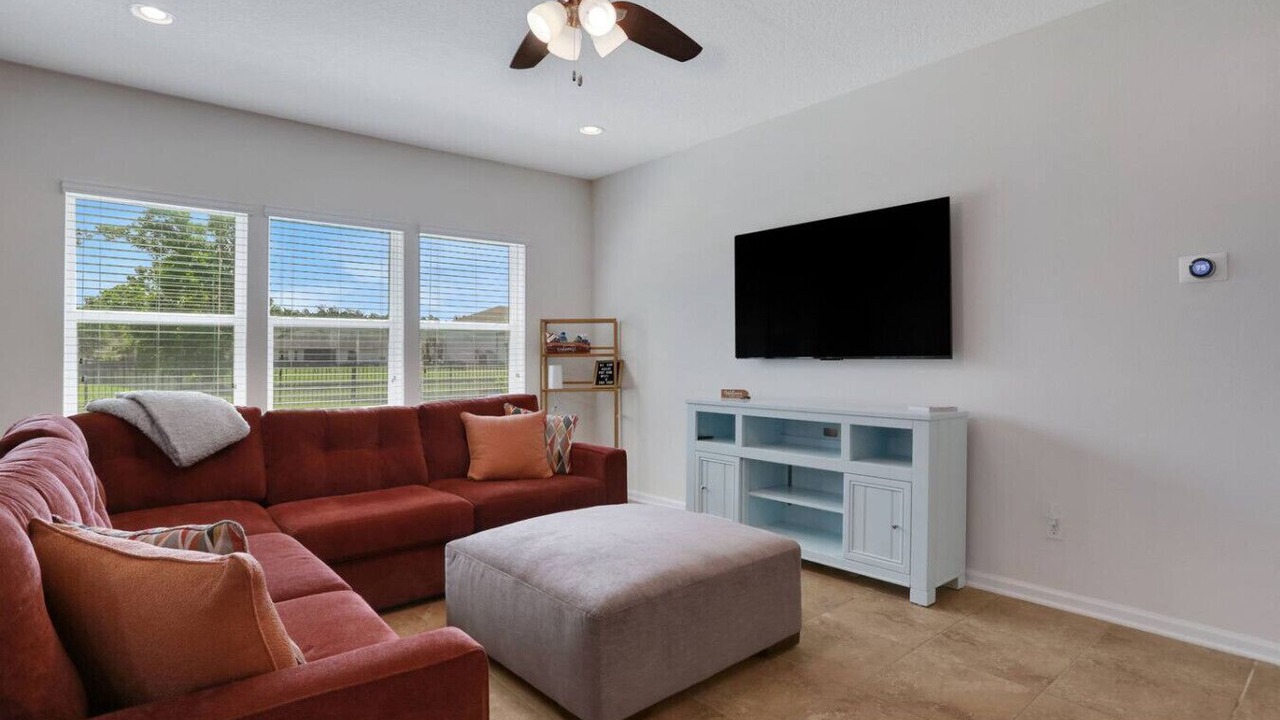 Photo of Livingroom in Northside
