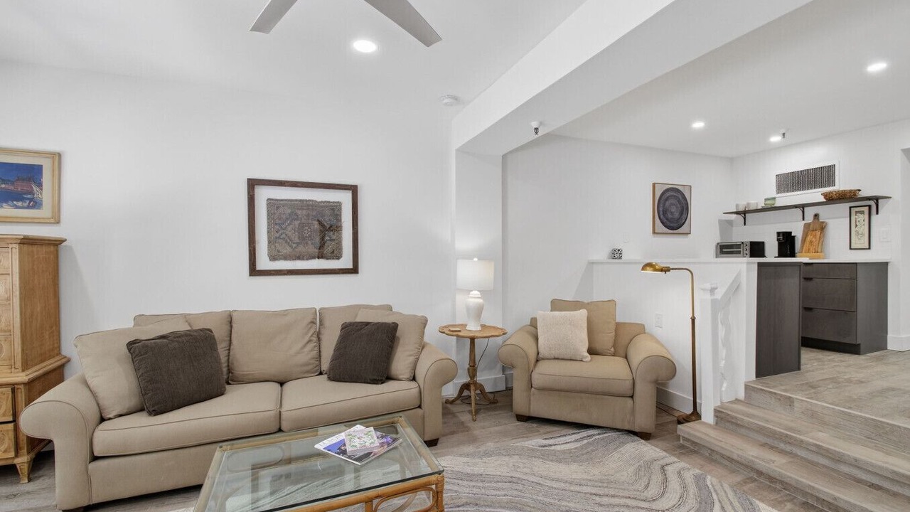 Photo of Livingroom in Palm Beach - West Palm Beach
