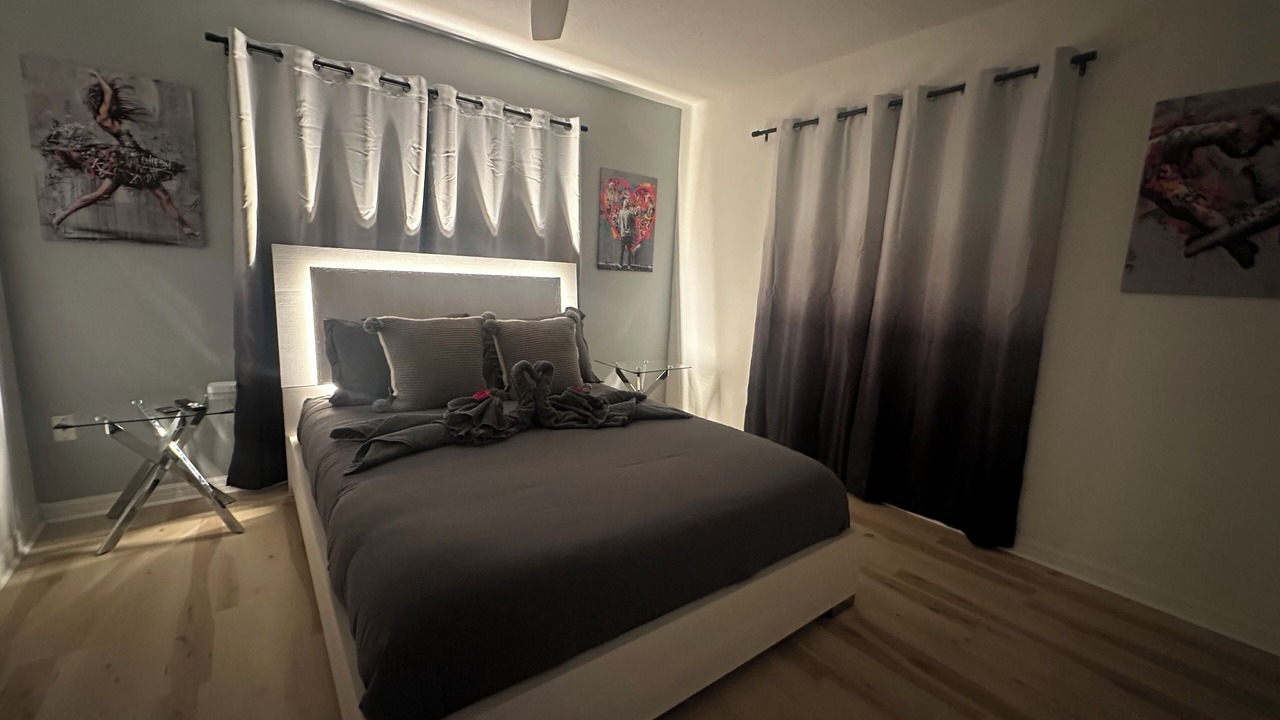 Photo of Bedroom in Lake Eola Heights