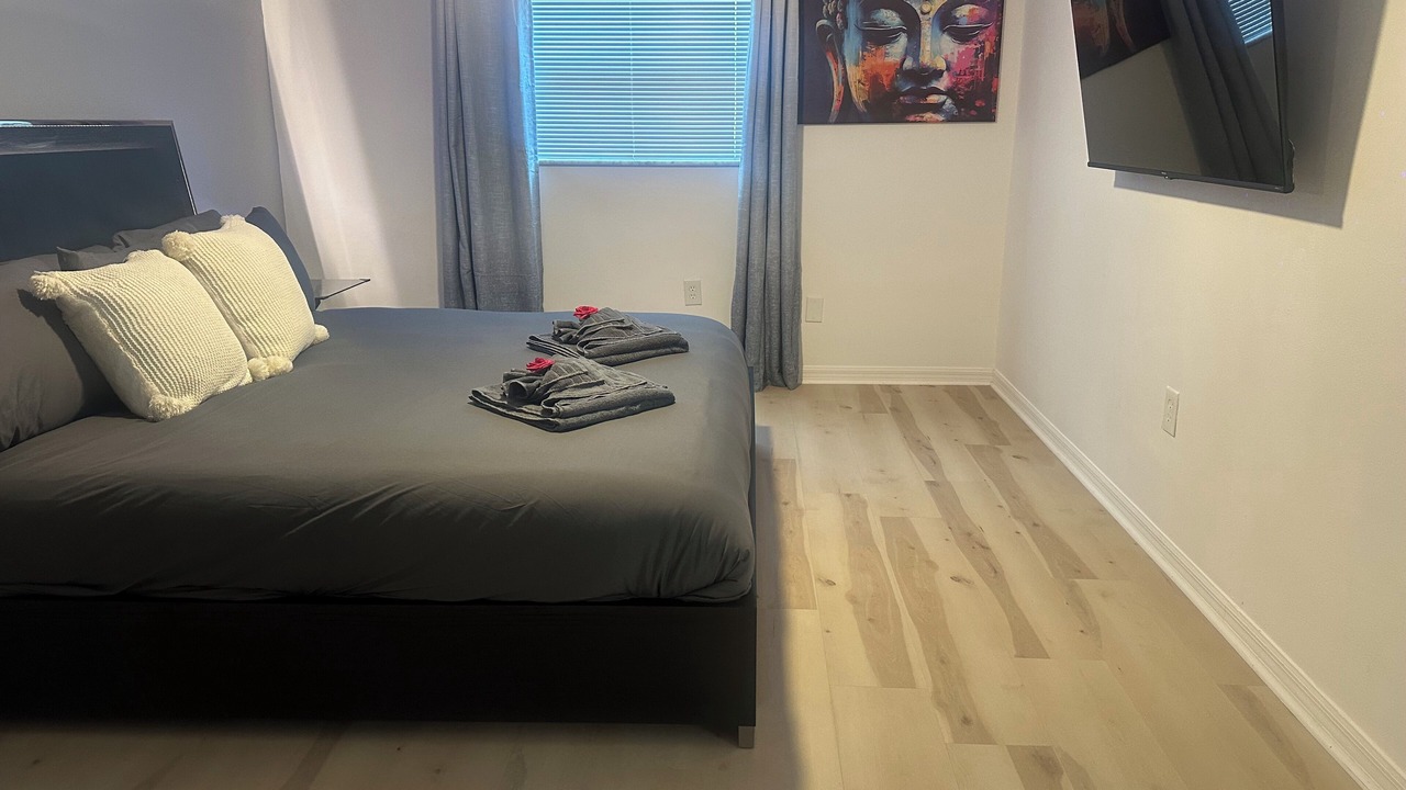 Photo of Bedroom in Lake Eola Heights