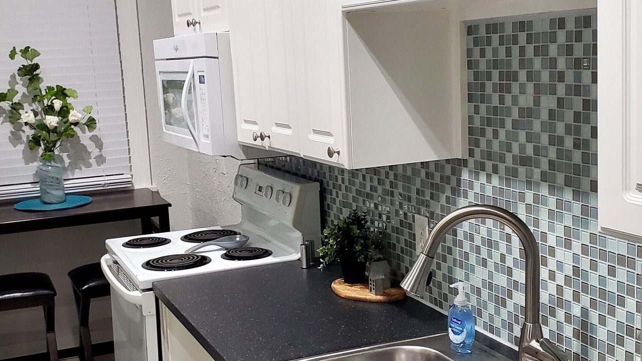 Photo of Kitchen in Courier City - Oscawana