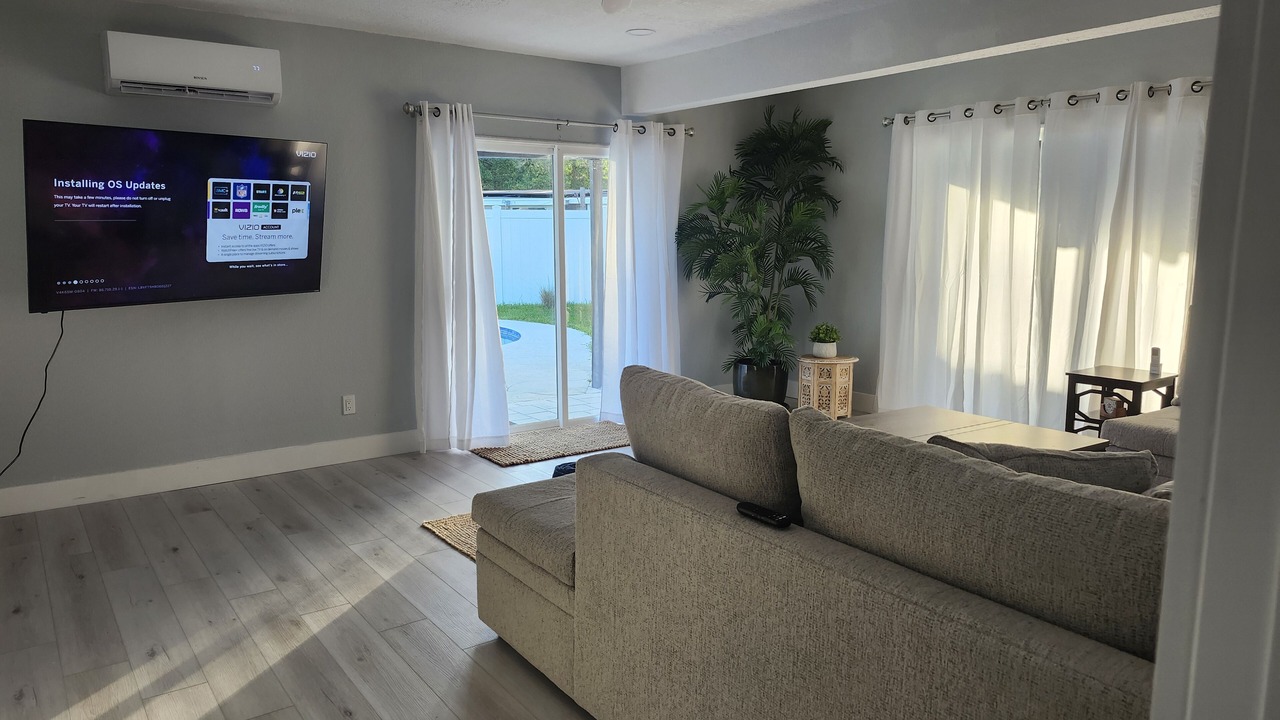 Photo of Livingroom in Sarasota Springs