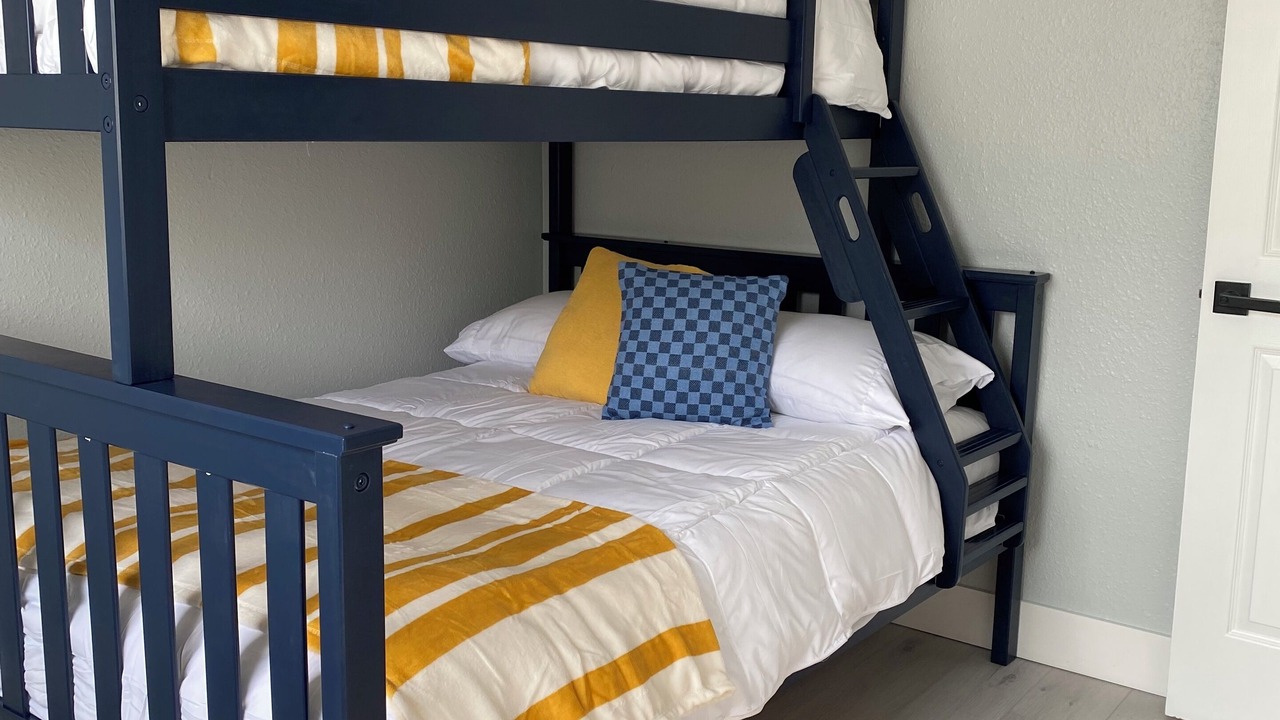 Photo of Bedroom in Sarasota Springs