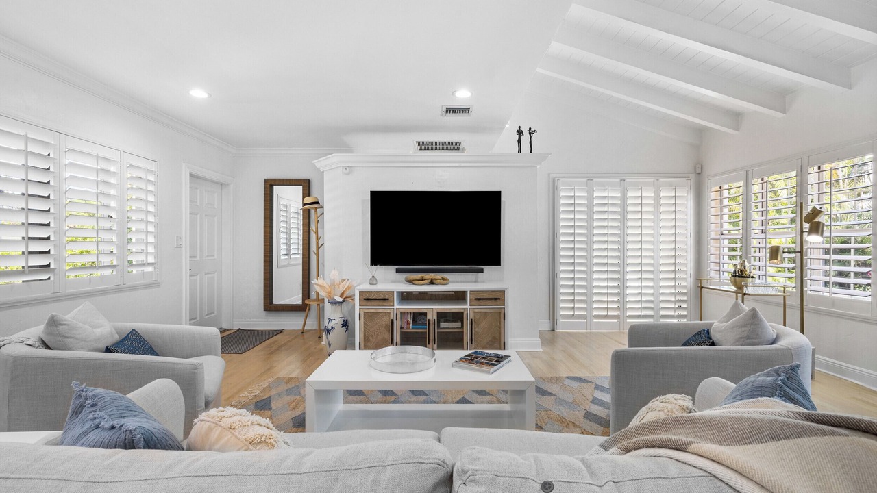 Photo of Livingroom in Southland Park