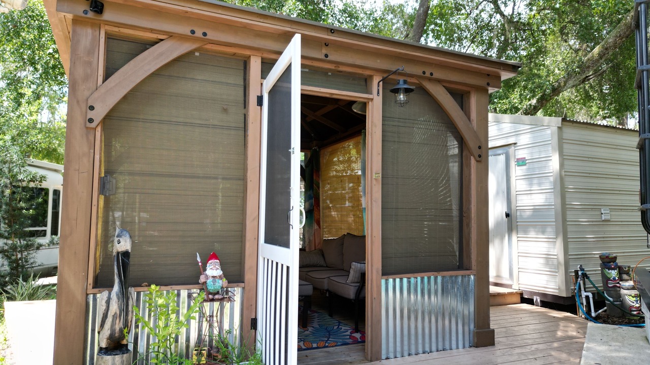 Photo of Patio Balcony in Salt Springs