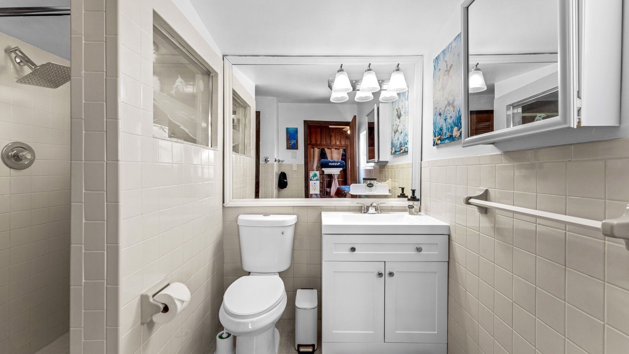 Photo of Bathroom in Tropic